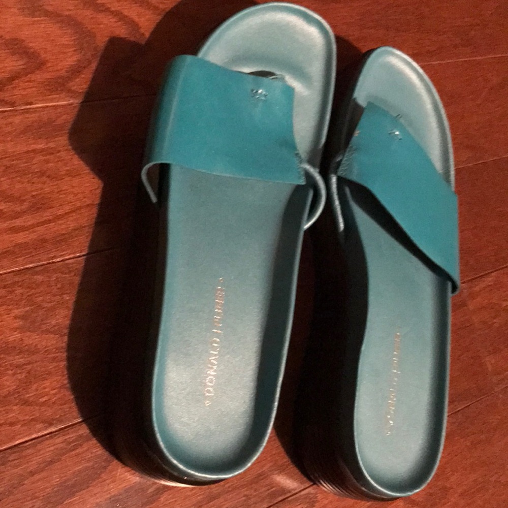 Donald j pliner size 9